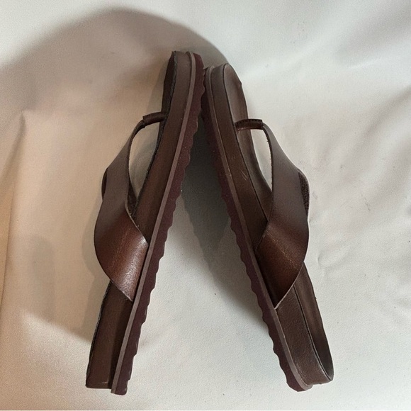 GAP Sz 9 Slides Flip Flop Style Vegan Leather Comfort Insole - Picture 5 of 9